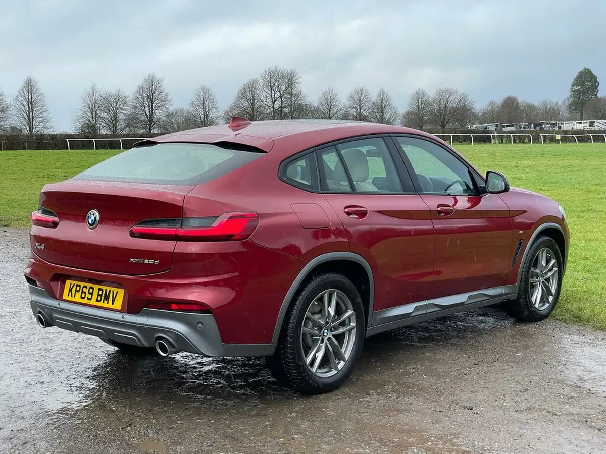 2019-bmw-x4-20td-xdrive20d-m-sport-x-big-14