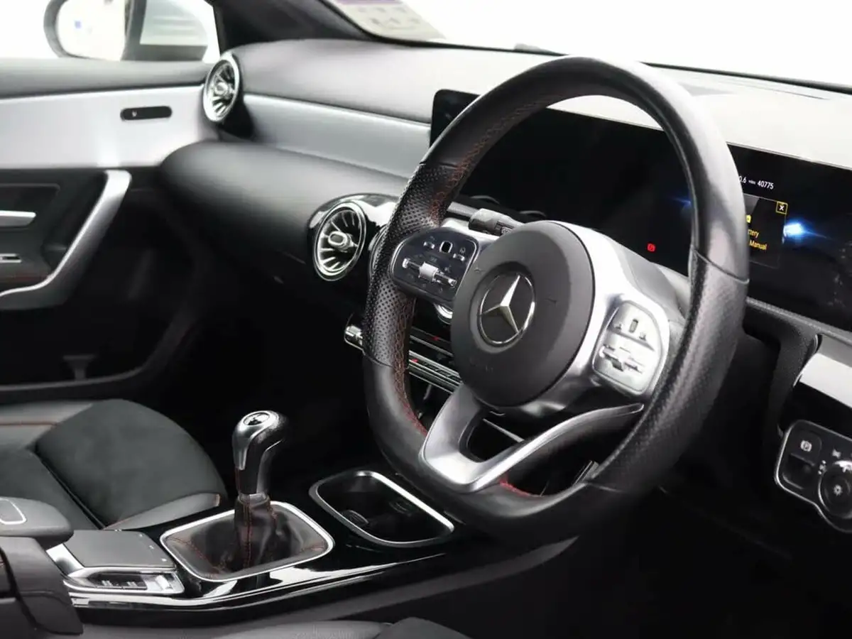 2020-mercedes-benz-a-class-13-a200-amg-line-premium-hatchback-5d-big-18