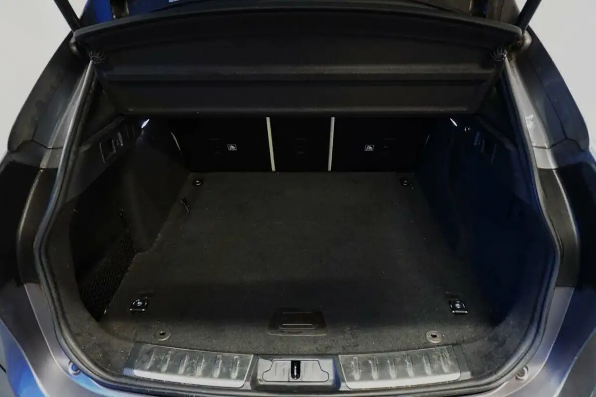 2019-jaguar-f-pace-50-v8-sc-svr-big-7
