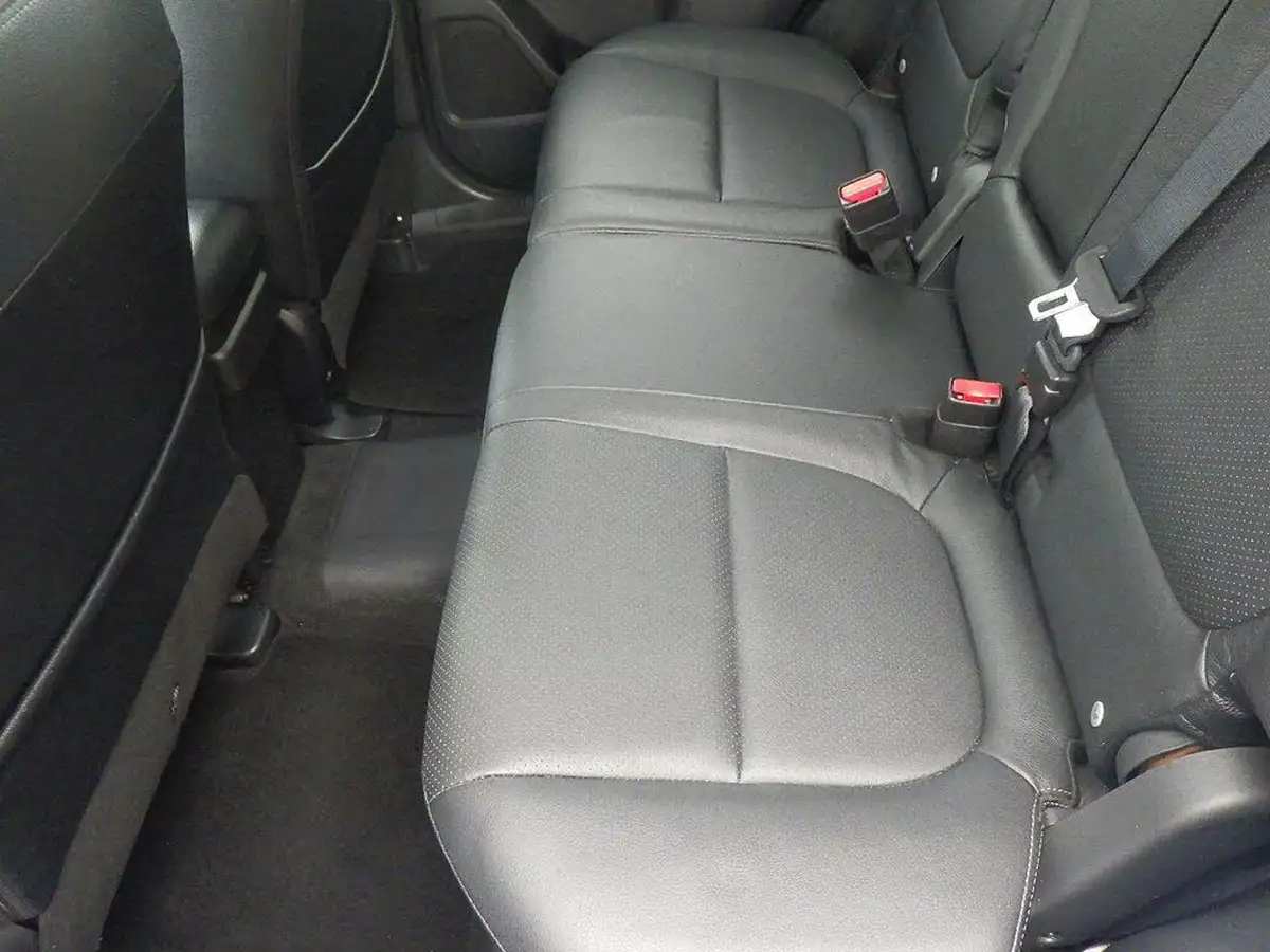 2014-mitsubishi-outlander-20-gx4h-big-34