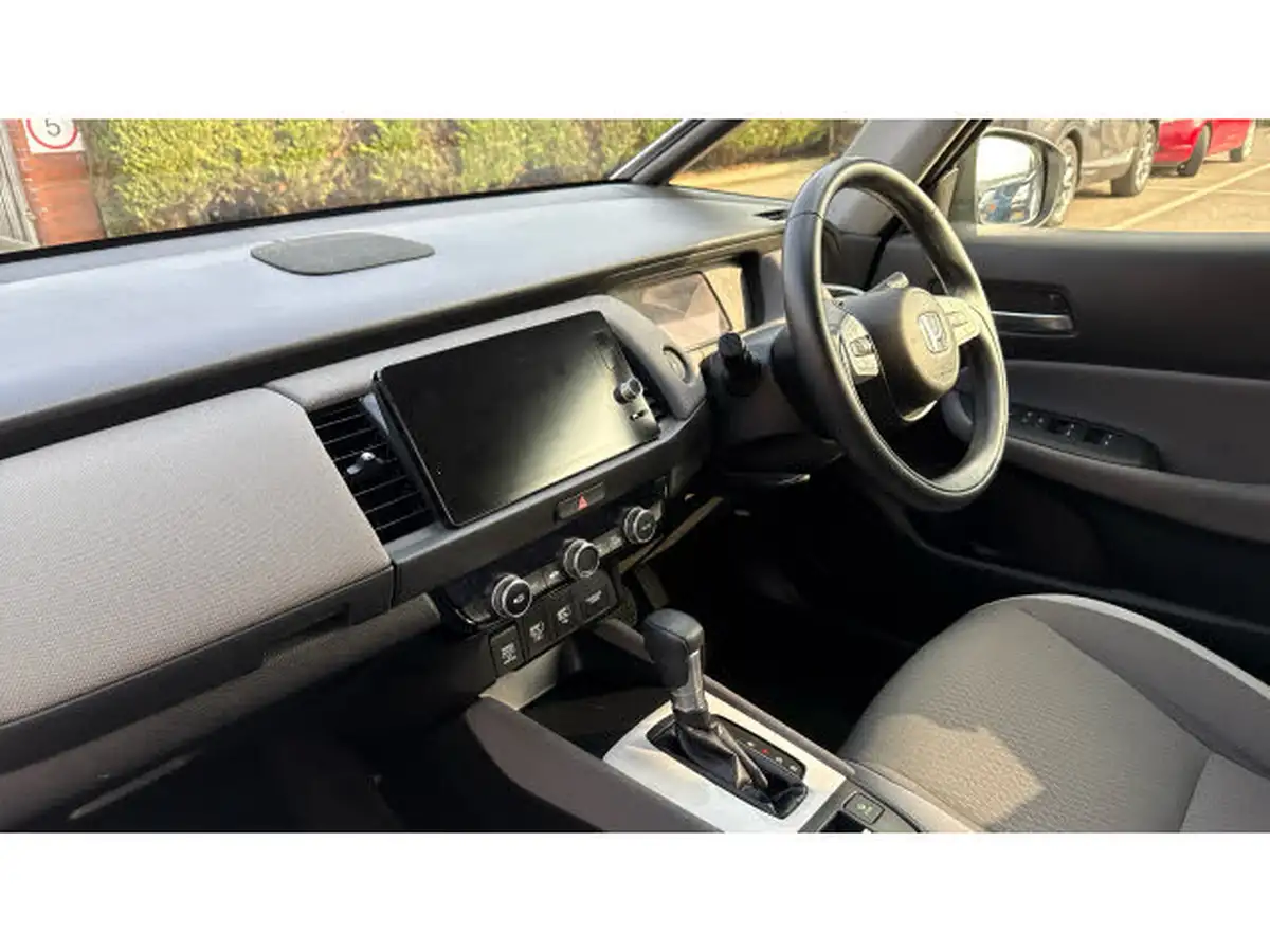 2021-honda-jazz-15-i-mmd-crosstar-ex-109ps-two-tone-big-1