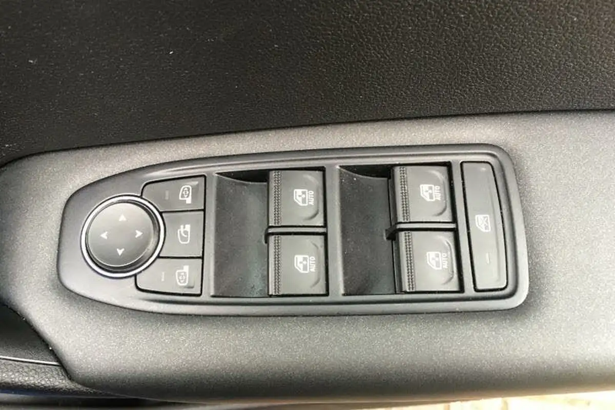2021-renault-captur-13-tce-iconic-140ps-big-16