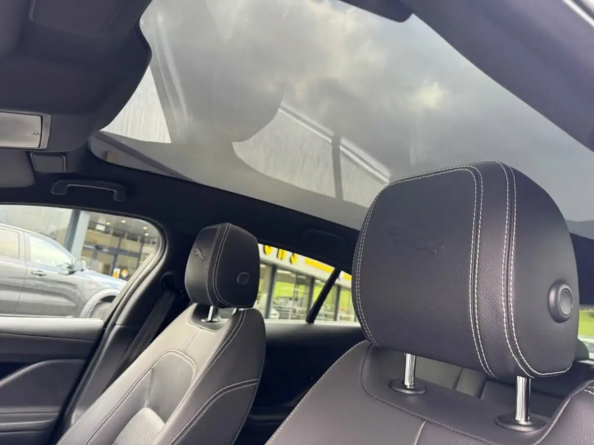 2023-jaguar-i-pace-ev400-black-big-20