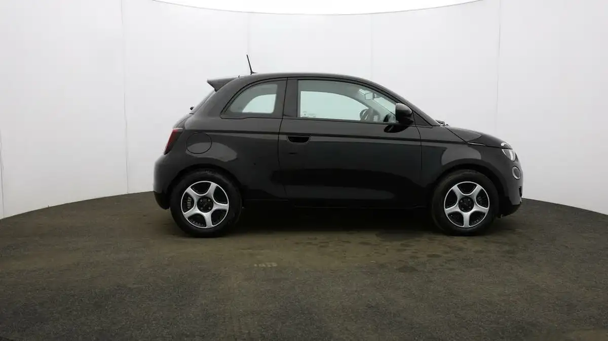 2021-fiat-500-e-passion-big-53