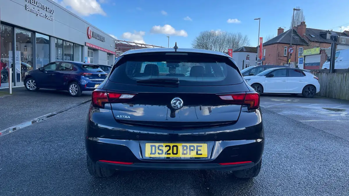 2020-vauxhall-astra-12-turbo-elite-nav-big-8