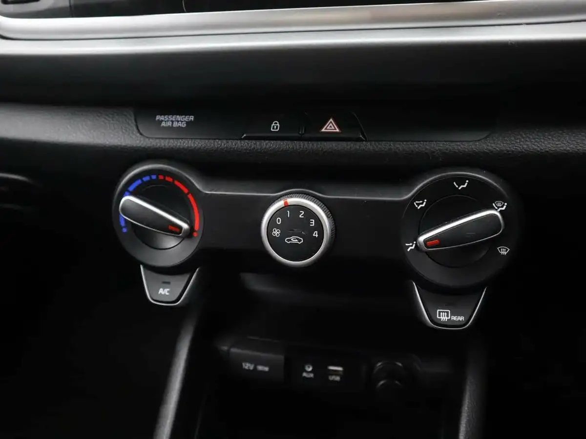 2019-kia-rio-125-1-big-22