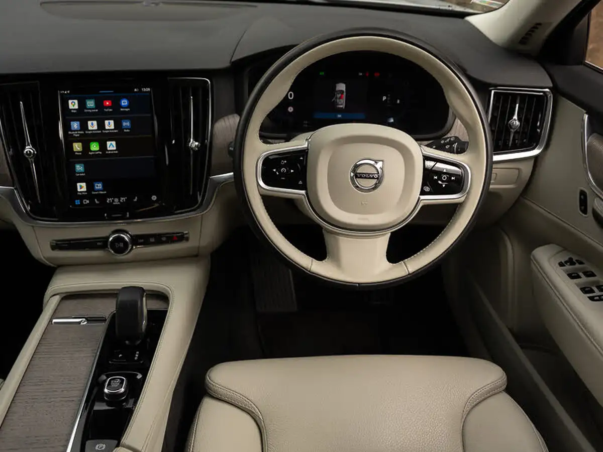 2022-volvo-v90-20-b4-core-197bhp-big-6