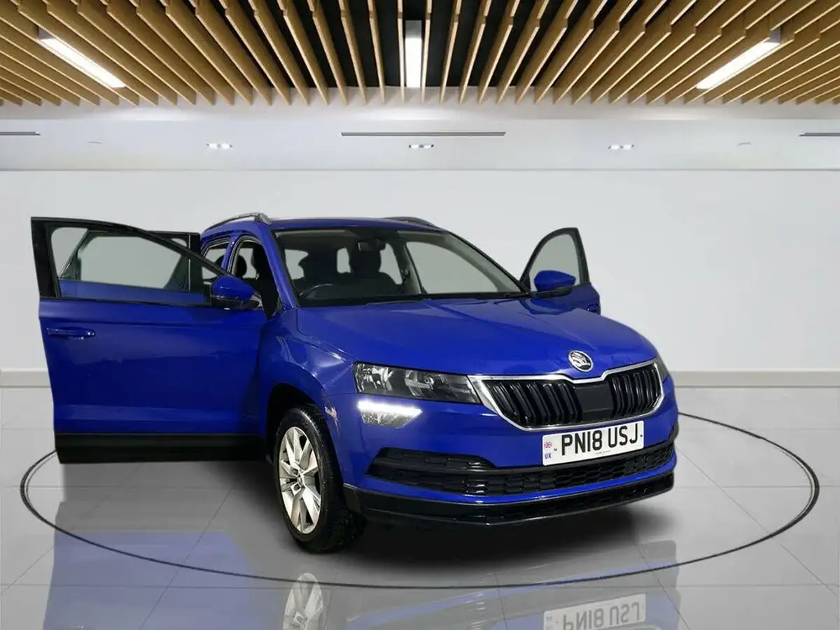 2018-skoda-karoq-10-tsi-se-technology-ss-dsg-big-10