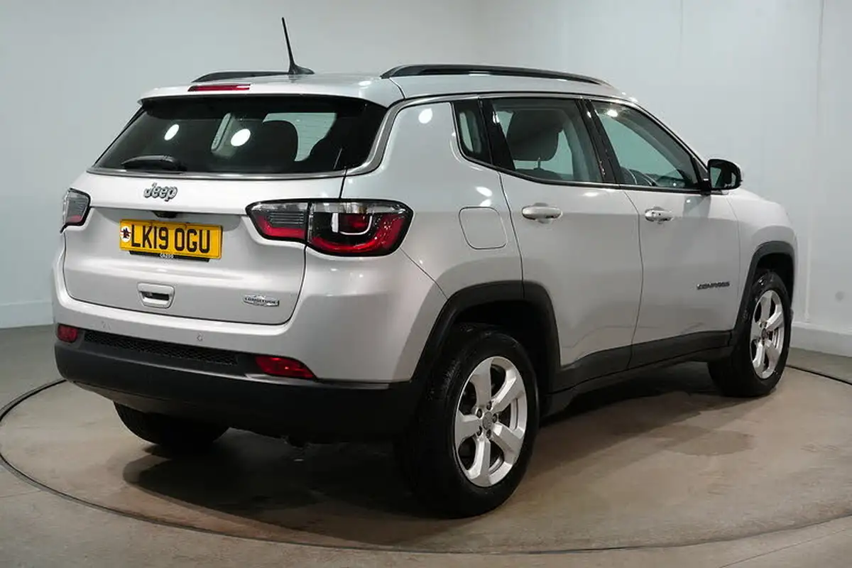 2019-jeep-compass-14-multiair-ii-longitude-big-9