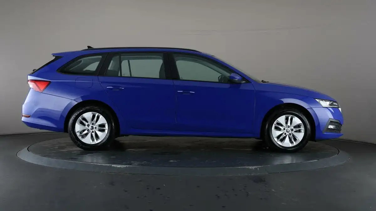 2021-skoda-octavia-20tdi-se-technology-115ps-scr-estate-big-59
