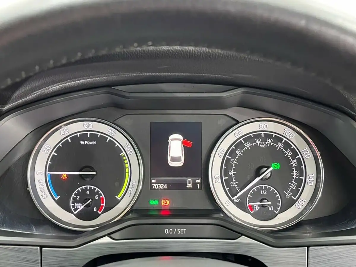 2020-skoda-superb-14-tsi-se-technology-estate-big-26