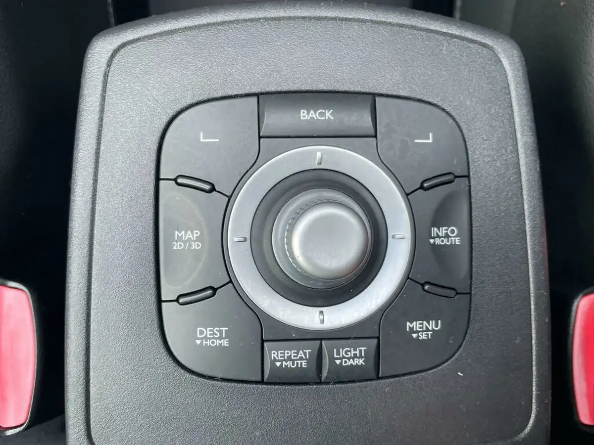 2014-renault-scenic-15td-dynamique-tom-tom-energy-ss-big-28