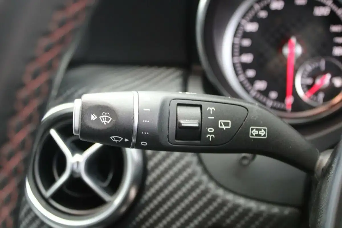 2017-mercedes-benz-a-class-21d-a200d-amg-line-executivess-big-42