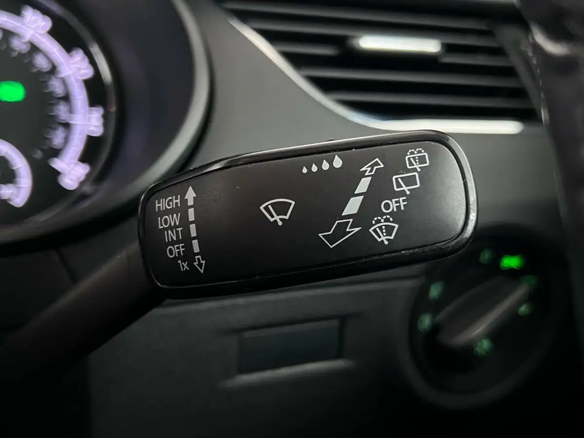 2018-skoda-octavia-15-tsi-se-act-hatchback-dsg-big-19