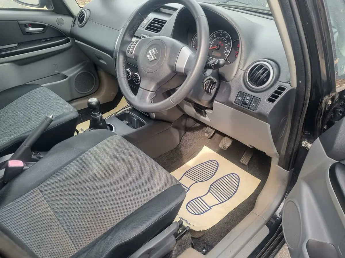 2007-suzuki-sx4-16-glx-4grip-big-29