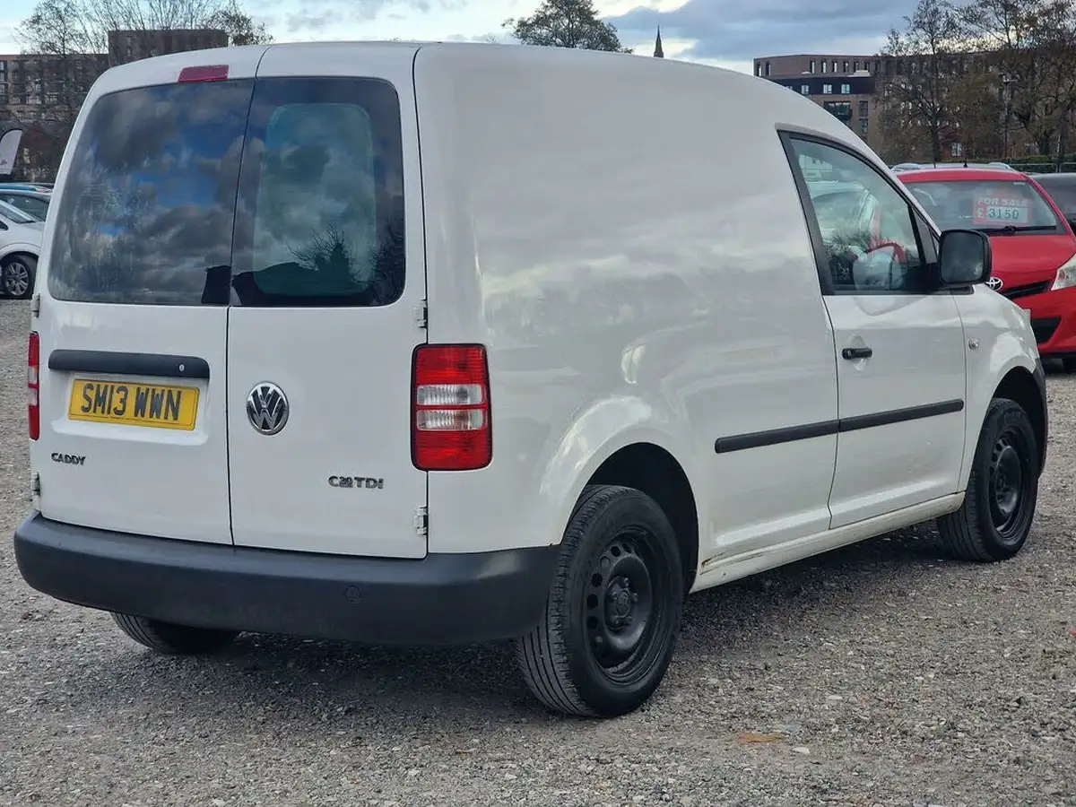 2013-volkswagen-caddy-16tdi-c20-startline-75ps-panel-big-8
