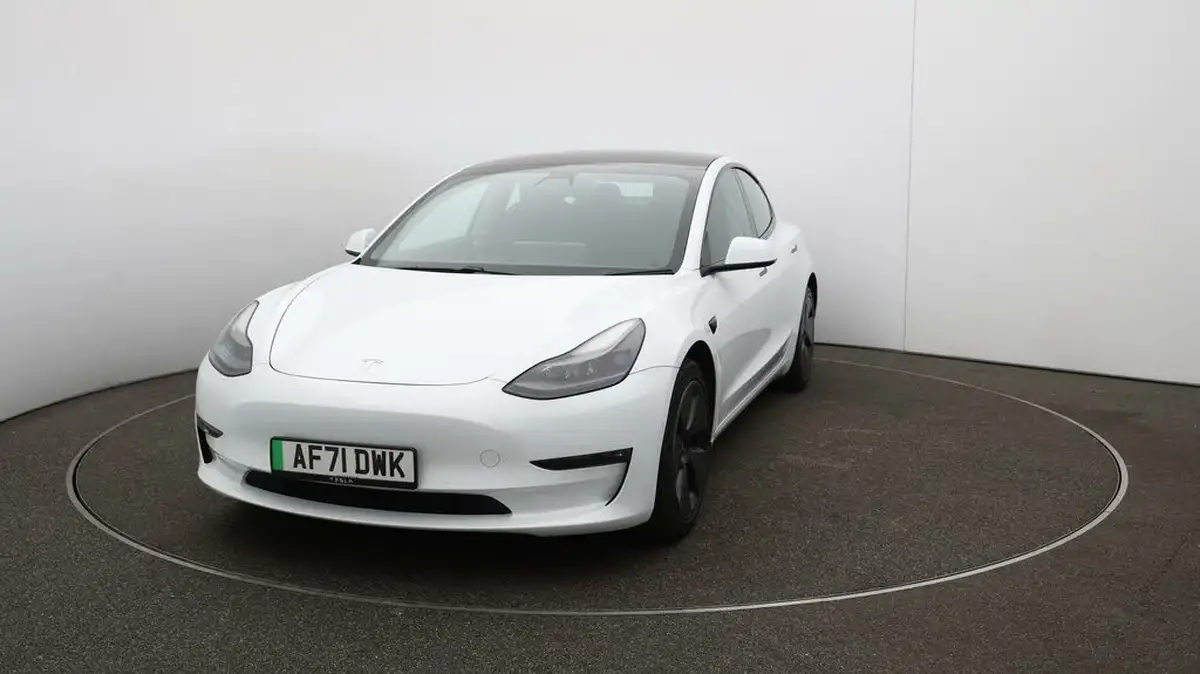 2021-tesla-model-3-e-long-range-awd-big-29