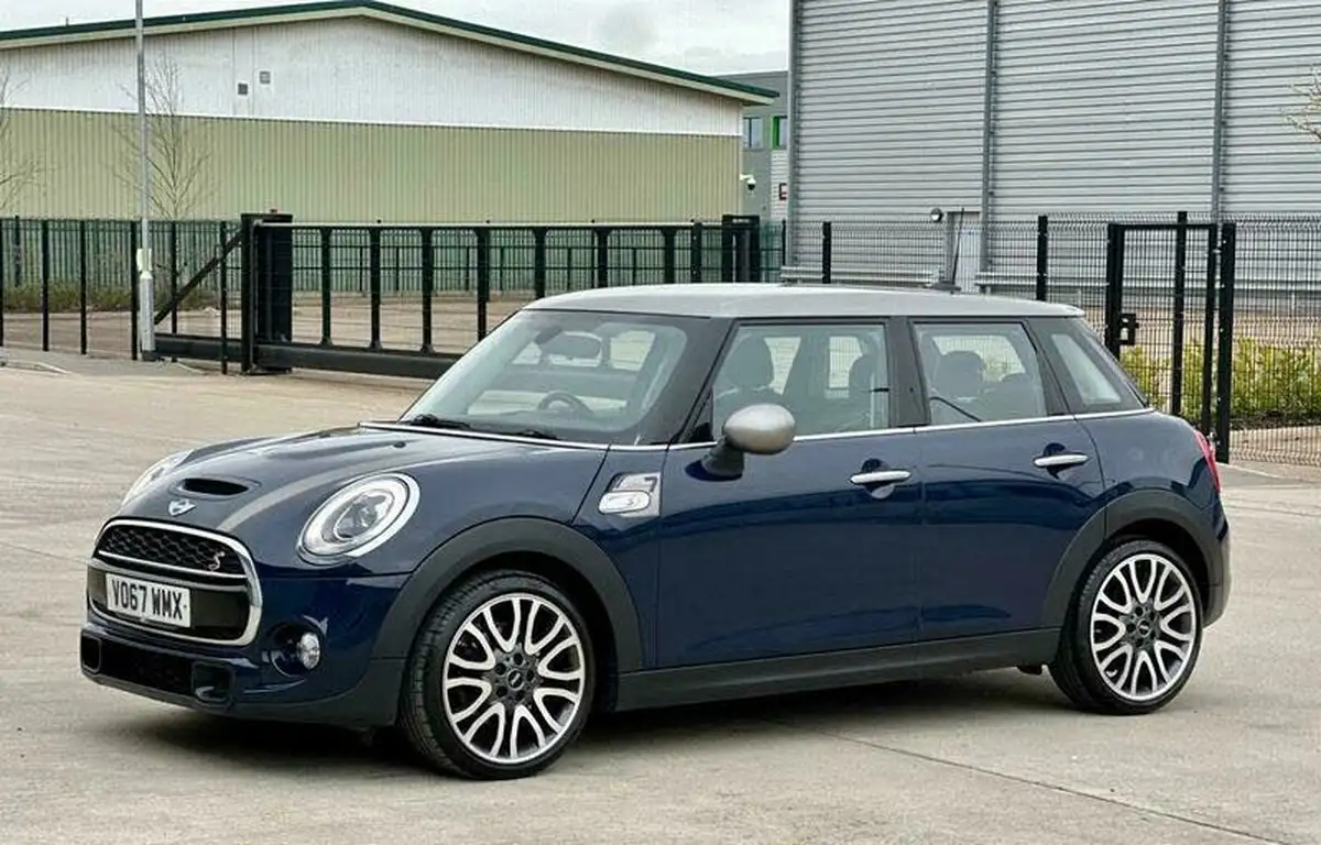 2017-mini-cooper-20-cooper-s-seven-media-xlss-5d-sport-auto-big-69