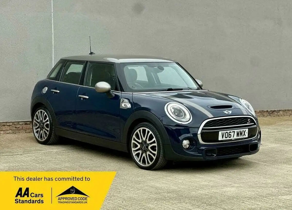 2017-mini-cooper-20-cooper-s-seven-media-xlss-5d-sport-auto-big-17