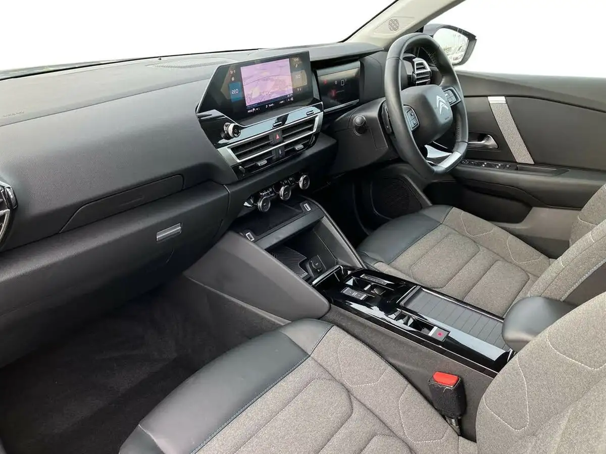 2021-citroen-c4-12-puretech-sense-plus-eat8-big-14