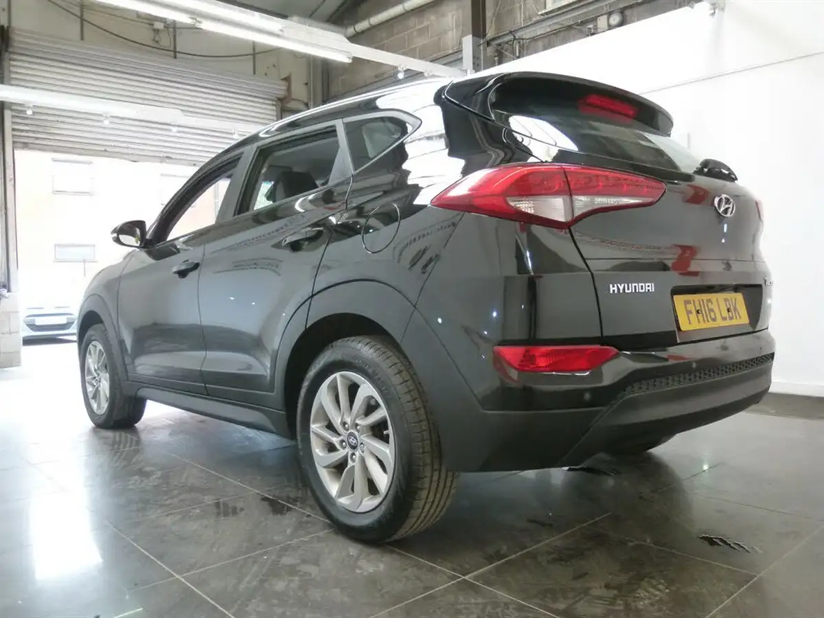 2016-hyundai-tucson-17crdi-blue-drive-se-nav-116ps-big-9