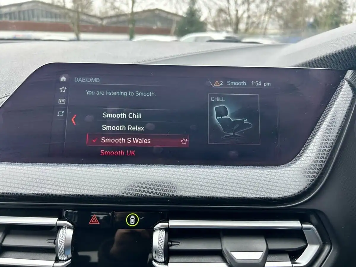 2020-bmw-1-series-15td-116d-sport-dct-big-11