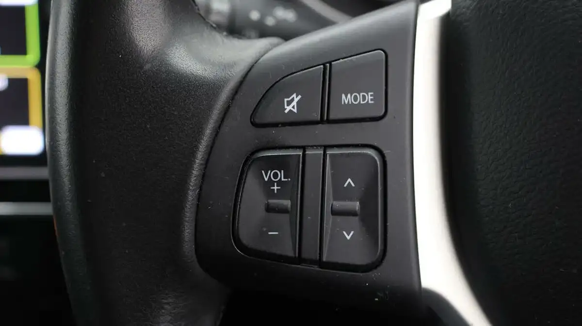 2023-suzuki-vitara-14-boosterjet-sz-t-big-20