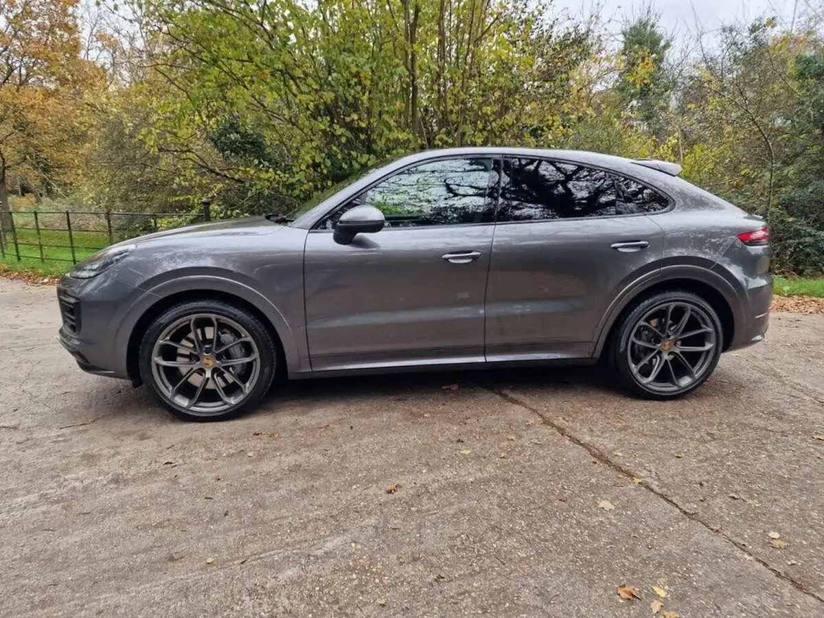 2019-porsche-cayenne-30-v6-s-big-9