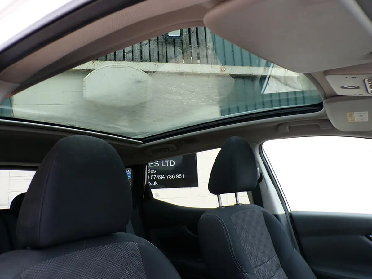 2015-nissan-qashqai-16dci-n-tec-big-13