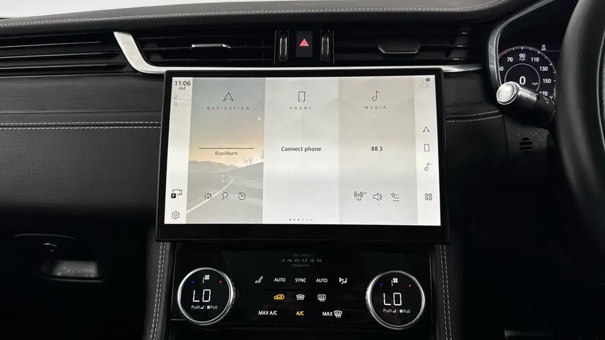 2022-jaguar-f-pace-20-p400e-r-dynamic-hse-big-11