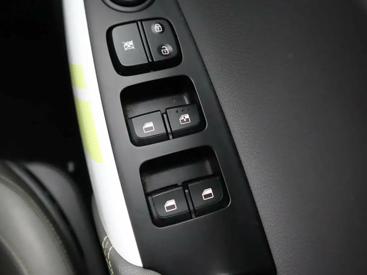 2019-kia-picanto-125-x-line-big-34