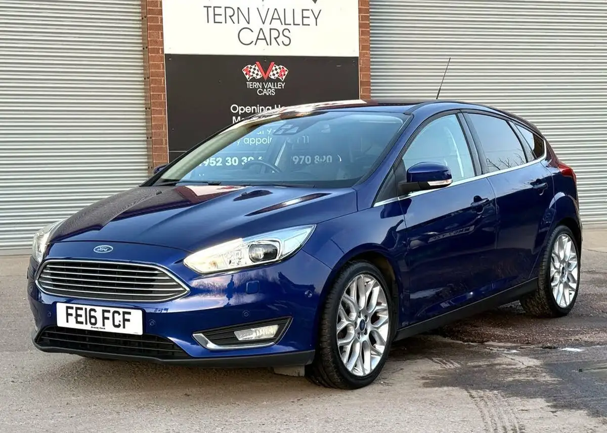 2016-ford-focus-10t-titanium-x-125ps-hatchback-big-19