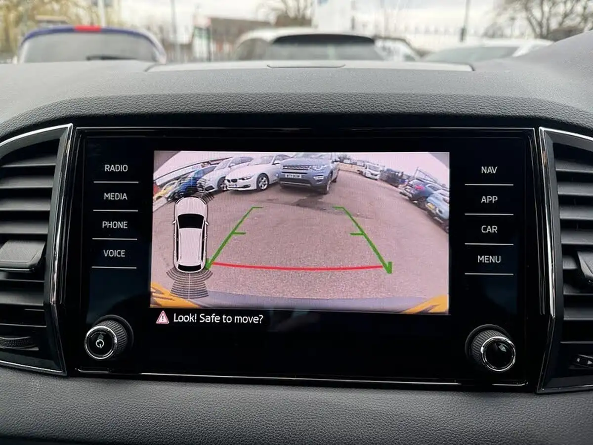 2019-skoda-karoq-15-tsi-se-l-big-27
