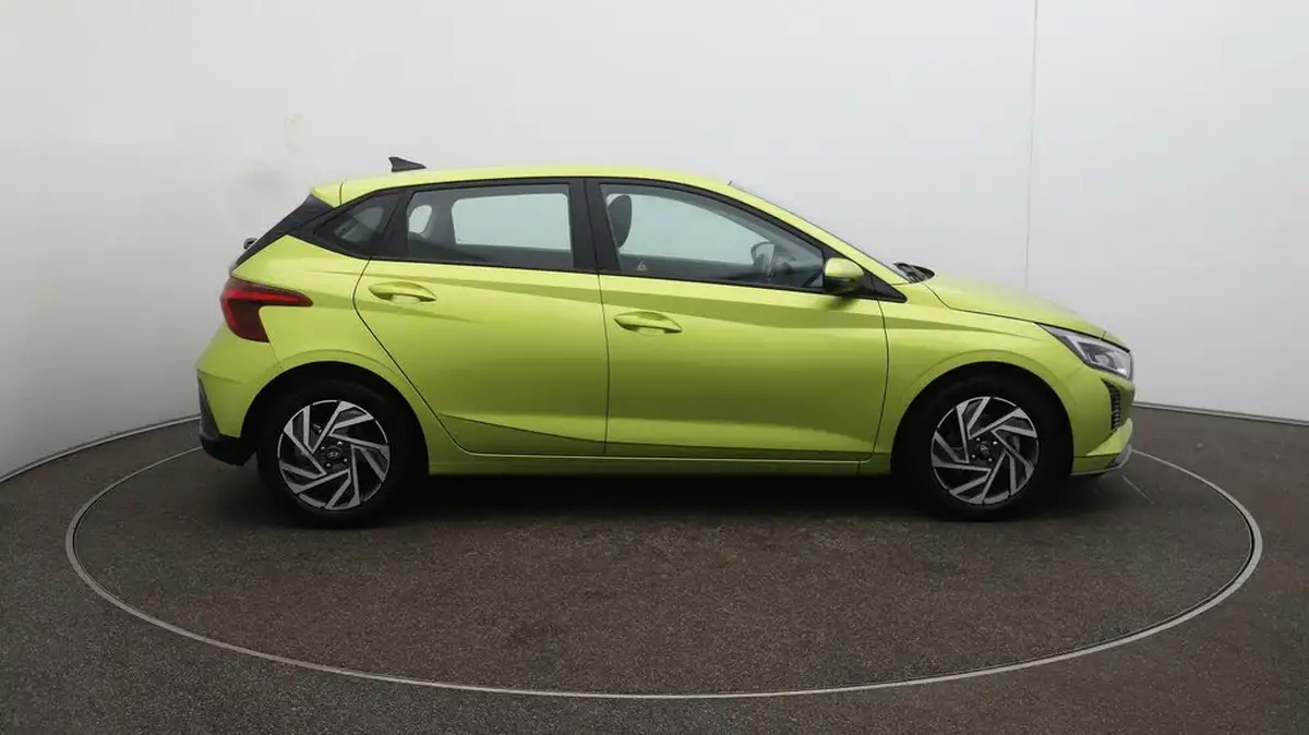 2024-hyundai-i20-10-t-gdi-advance-big-47