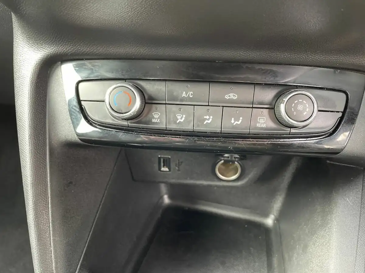 2021-vauxhall-corsa-12i-se-big-17