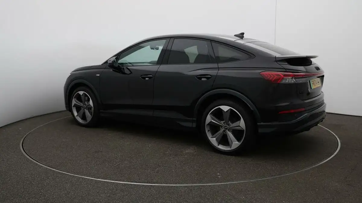 2024-audi-q4-e-tron-45e-black-edition-station-wagon-auto-big-35