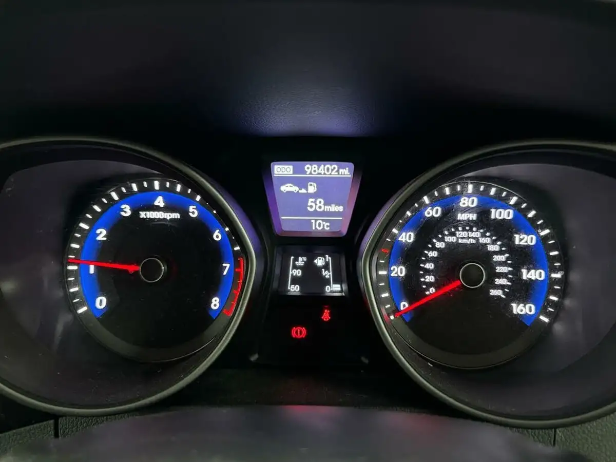2015-hyundai-i30-14-active-5d-big-14