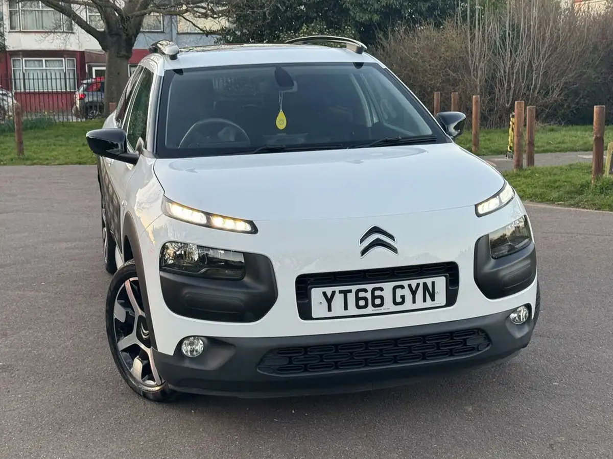2016-citroen-c4-cactus-16bluehdi-flair-edition-ss-etg6-big-2