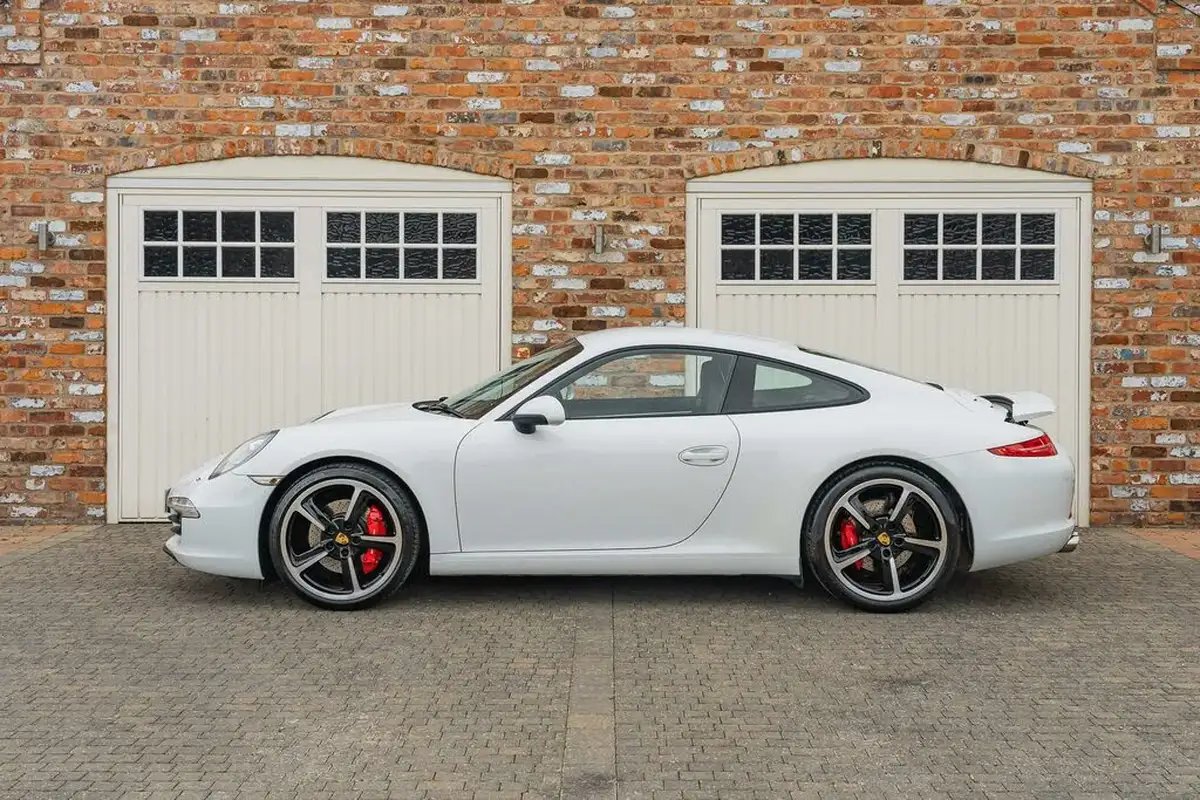 2013-porsche-911-38-carrera-s-coupe-pdk-big-9