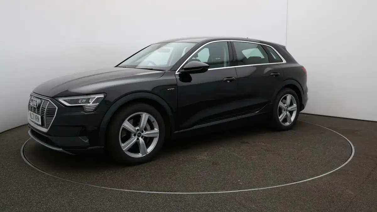 2021-audi-e-tron-55e-technik-station-wagon-big-58
