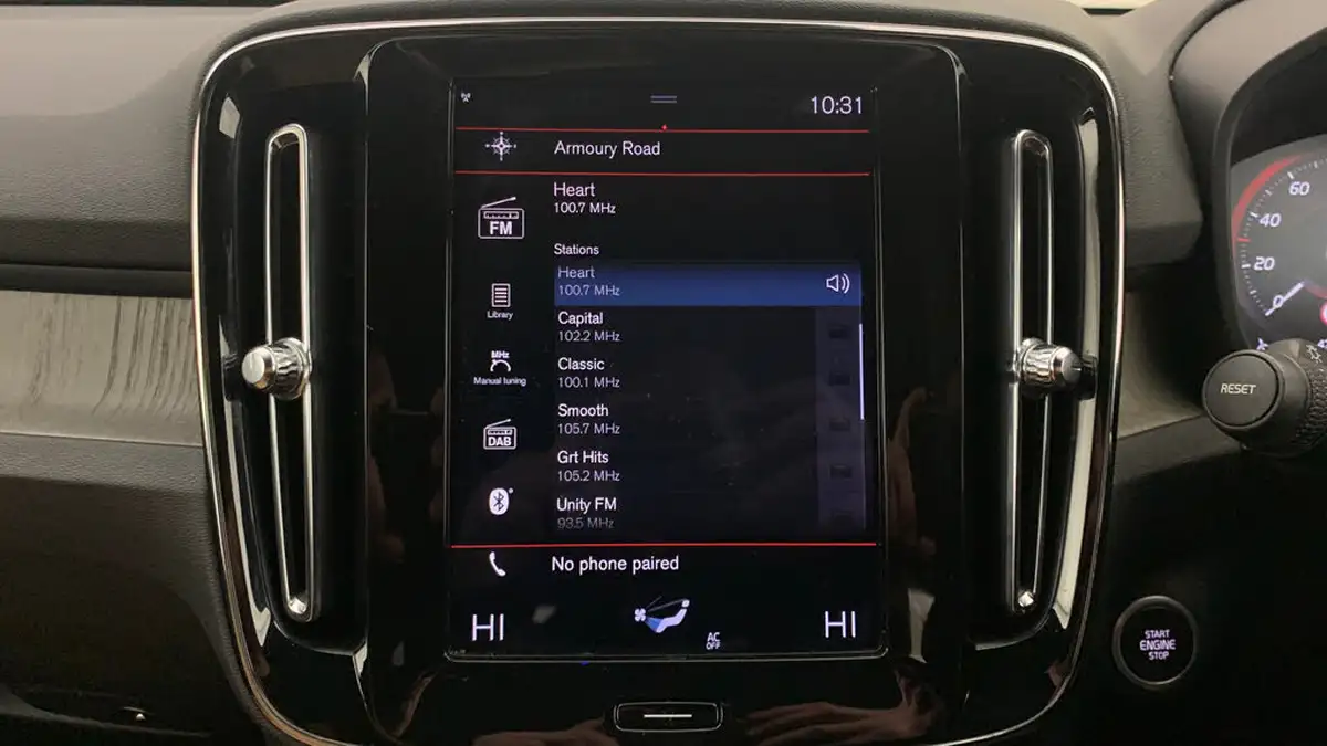 2020-volvo-xc40-20-t4-inscription-awd-big-10
