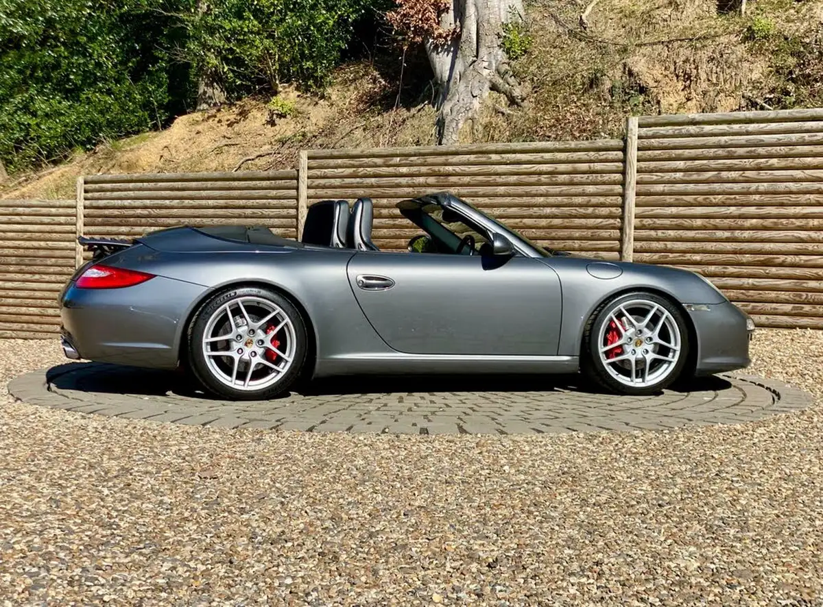 2010-porsche-911-38-carrera-s-cabriolet-auto-big-24