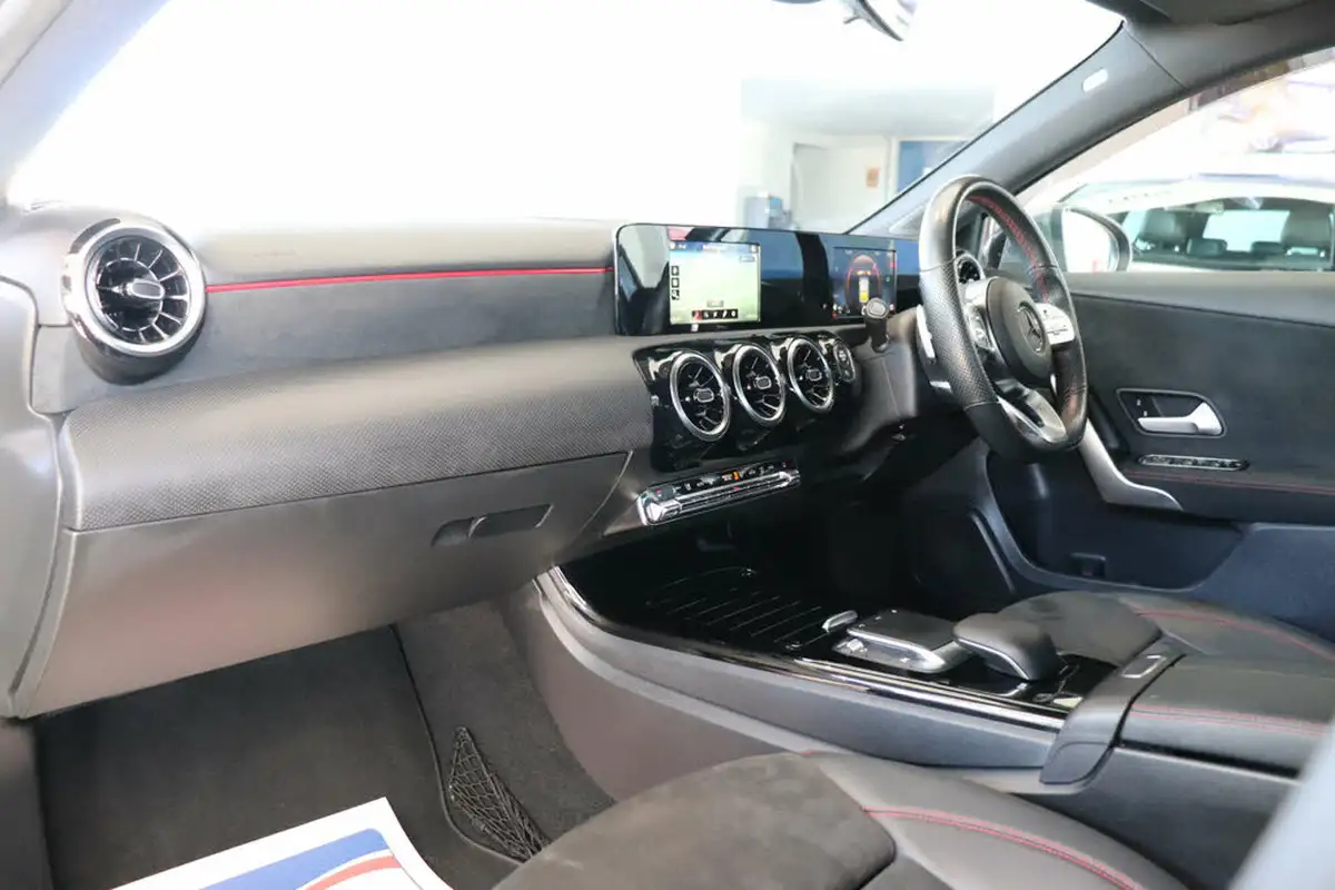 2020-mercedes-benz-a-class-20d-a200d-amg-line-hatchback-5d-big-3