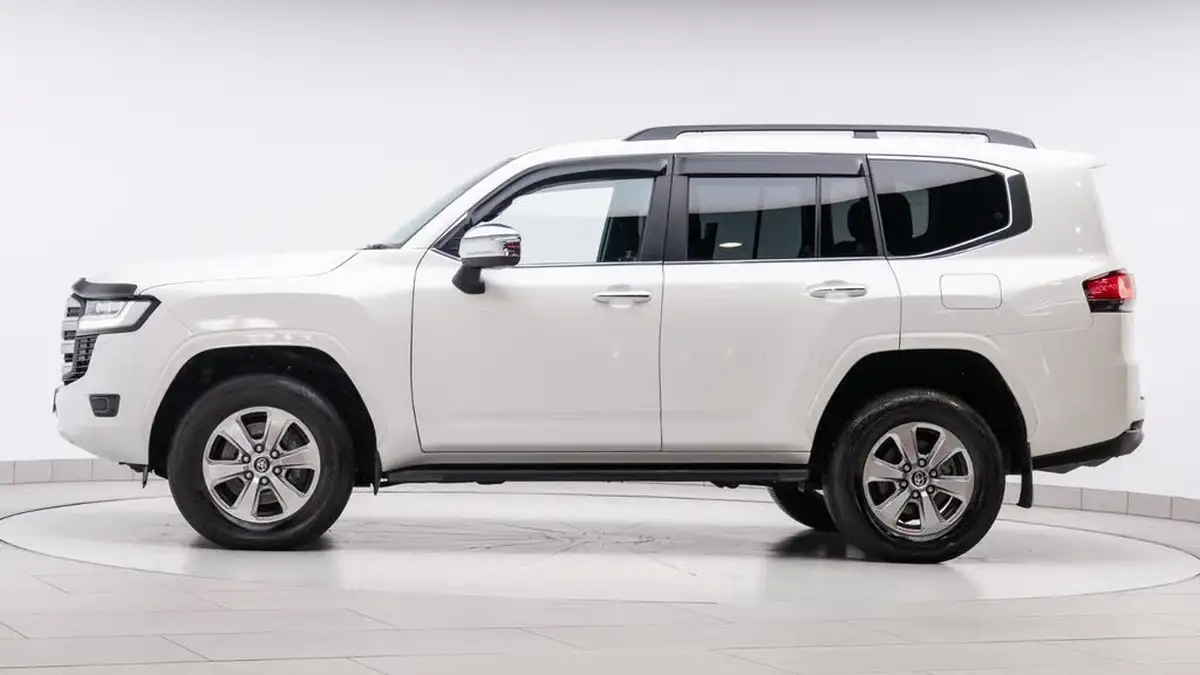 2024-toyota-land-cruiser-big-32