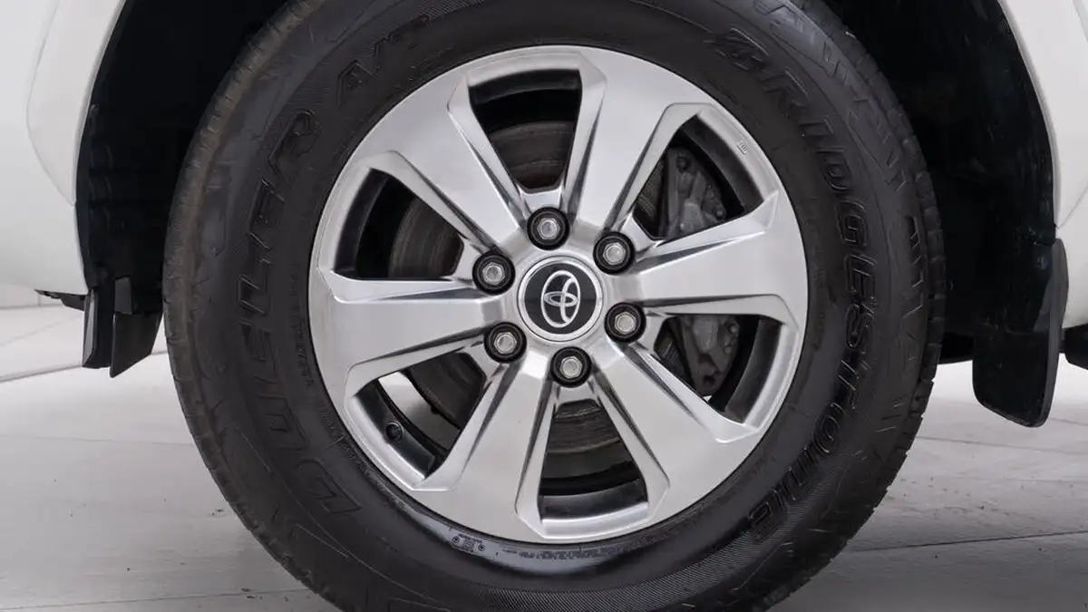 2024-toyota-land-cruiser-big-8