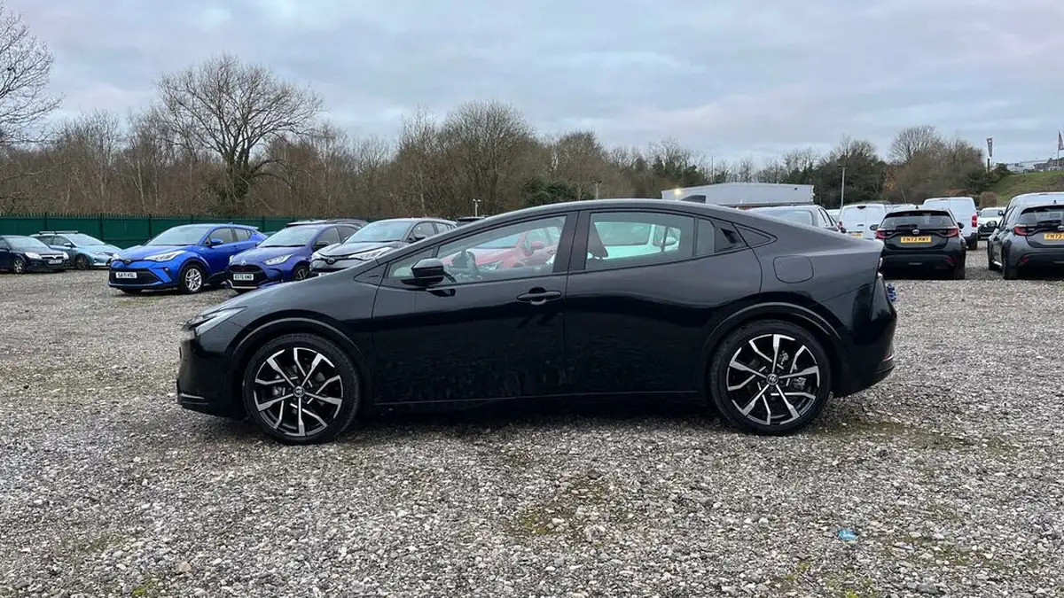 2024-toyota-prius-20-vvt-i-excel-big-16