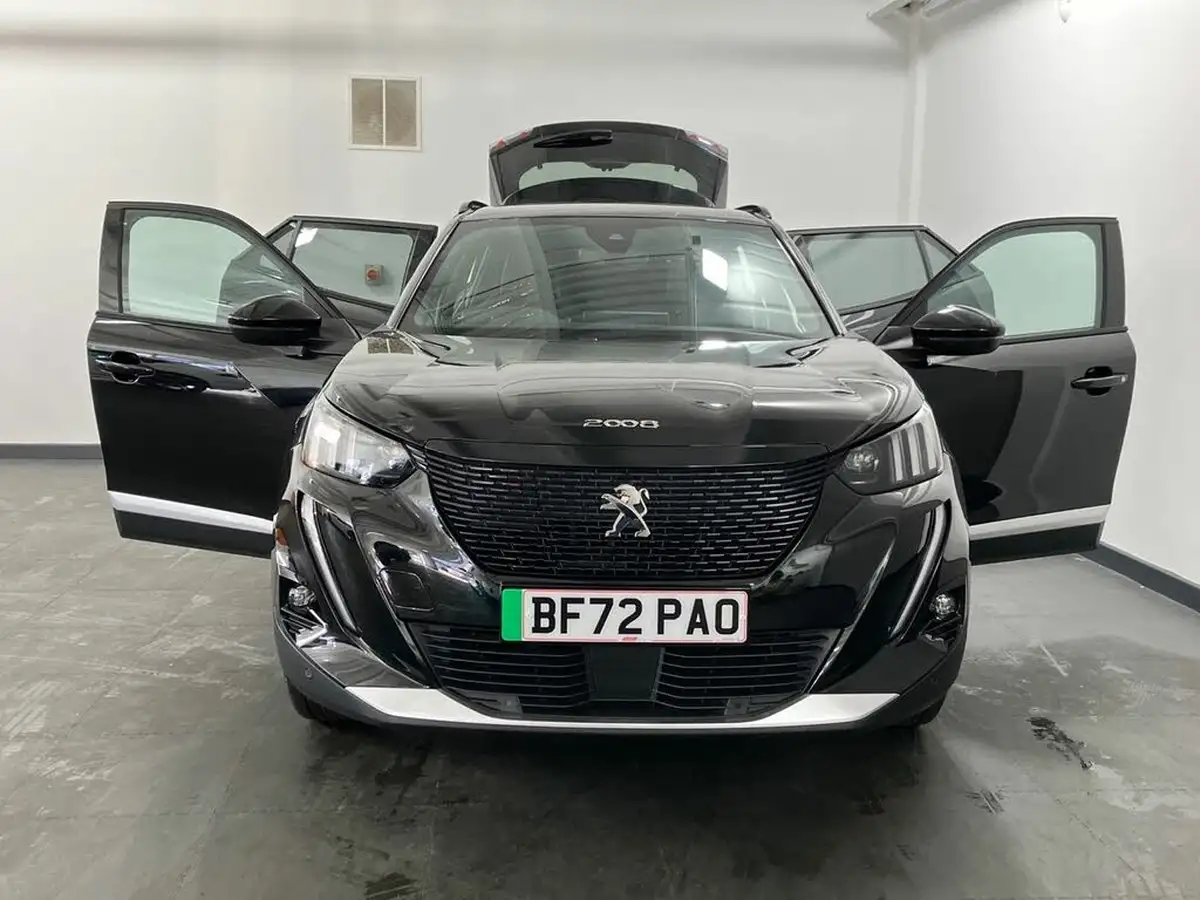 2022-peugeot-2008-suv-e-gt-premium-big-49