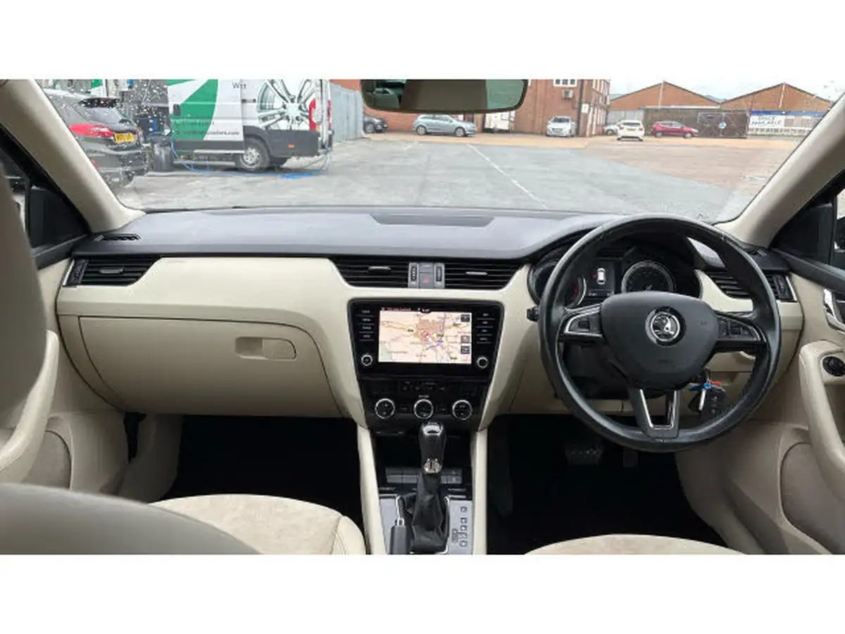 2017-skoda-octavia-14-tsi-se-l-estate-dsg-big-9