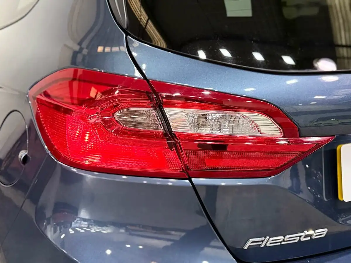 2018-ford-fiesta-10t-st-line-125ps-3d-big-44