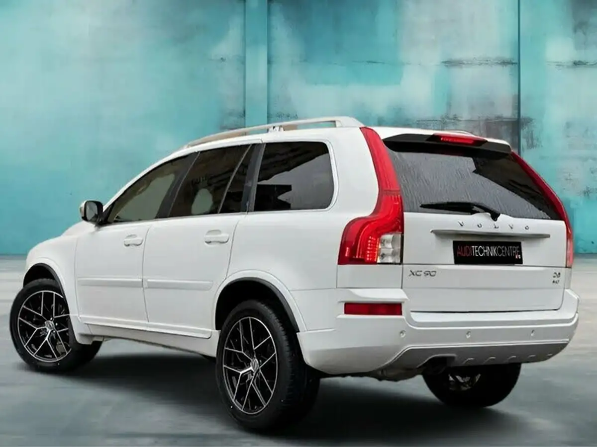 2014-volvo-xc90-24td-es-big-5